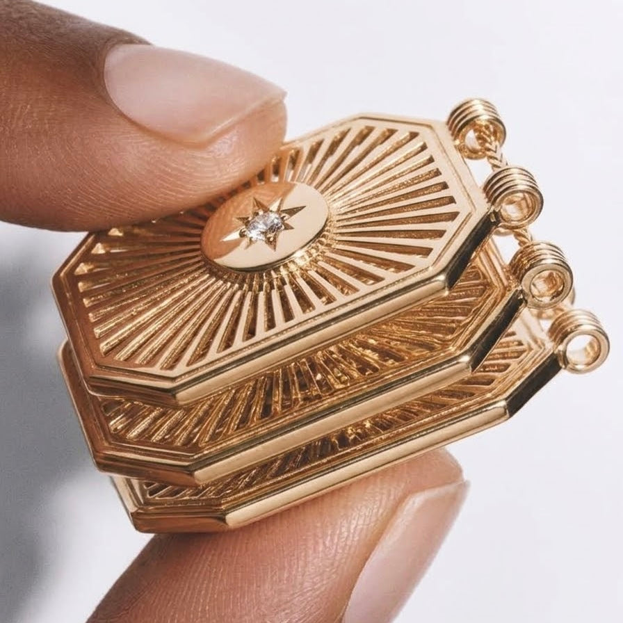 The Invincible - Pin Edition (18K Gold)